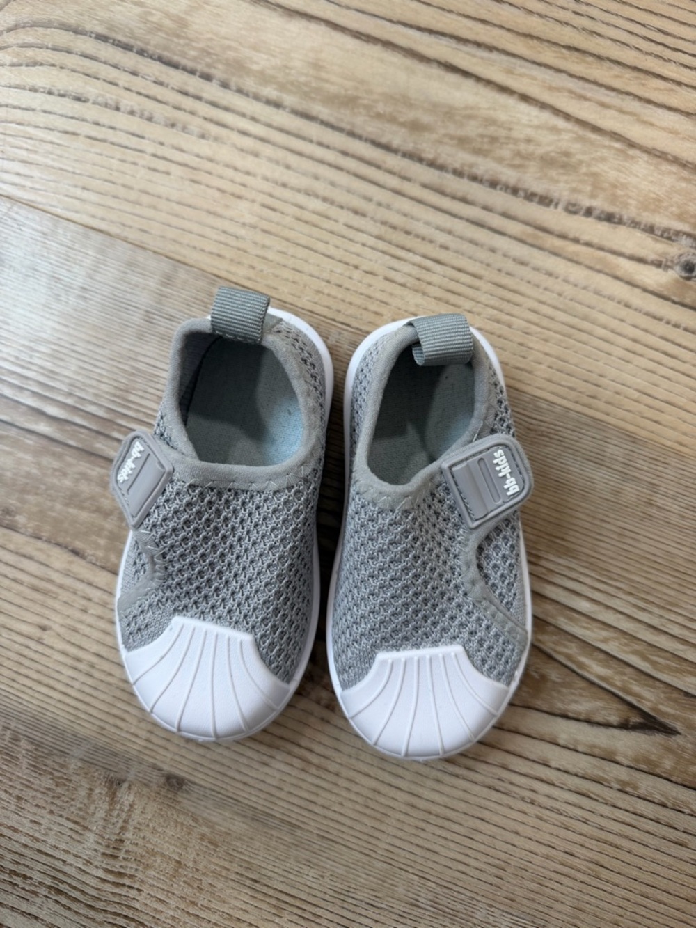 Toddler Grey Mesh Slip-On Velcro Kids Shoes size 5.5 - Picture 2 of 6